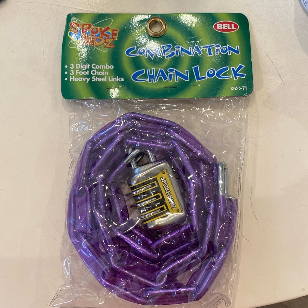 Bell‎ Combination Chain Lock.  3 Digit Combo, 3 Foot Chain, heavy Steel Links
